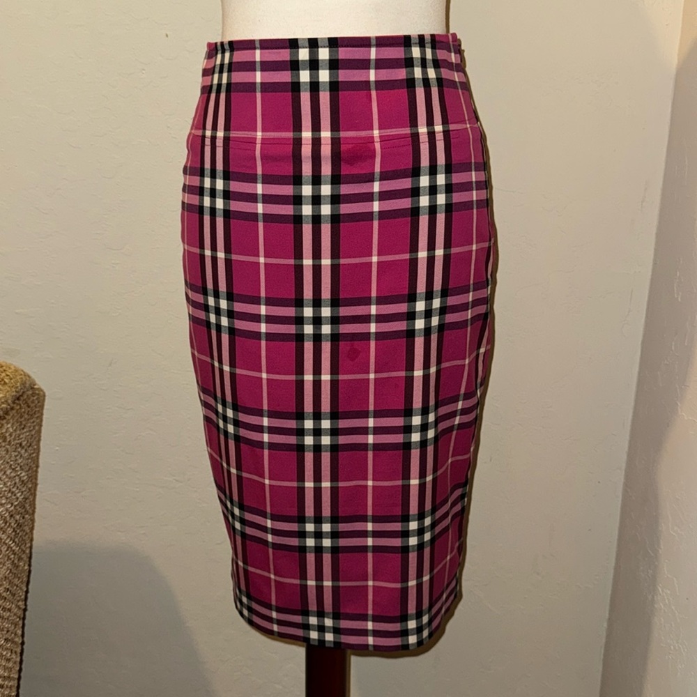 Burberry Plaid Pencil Skirt